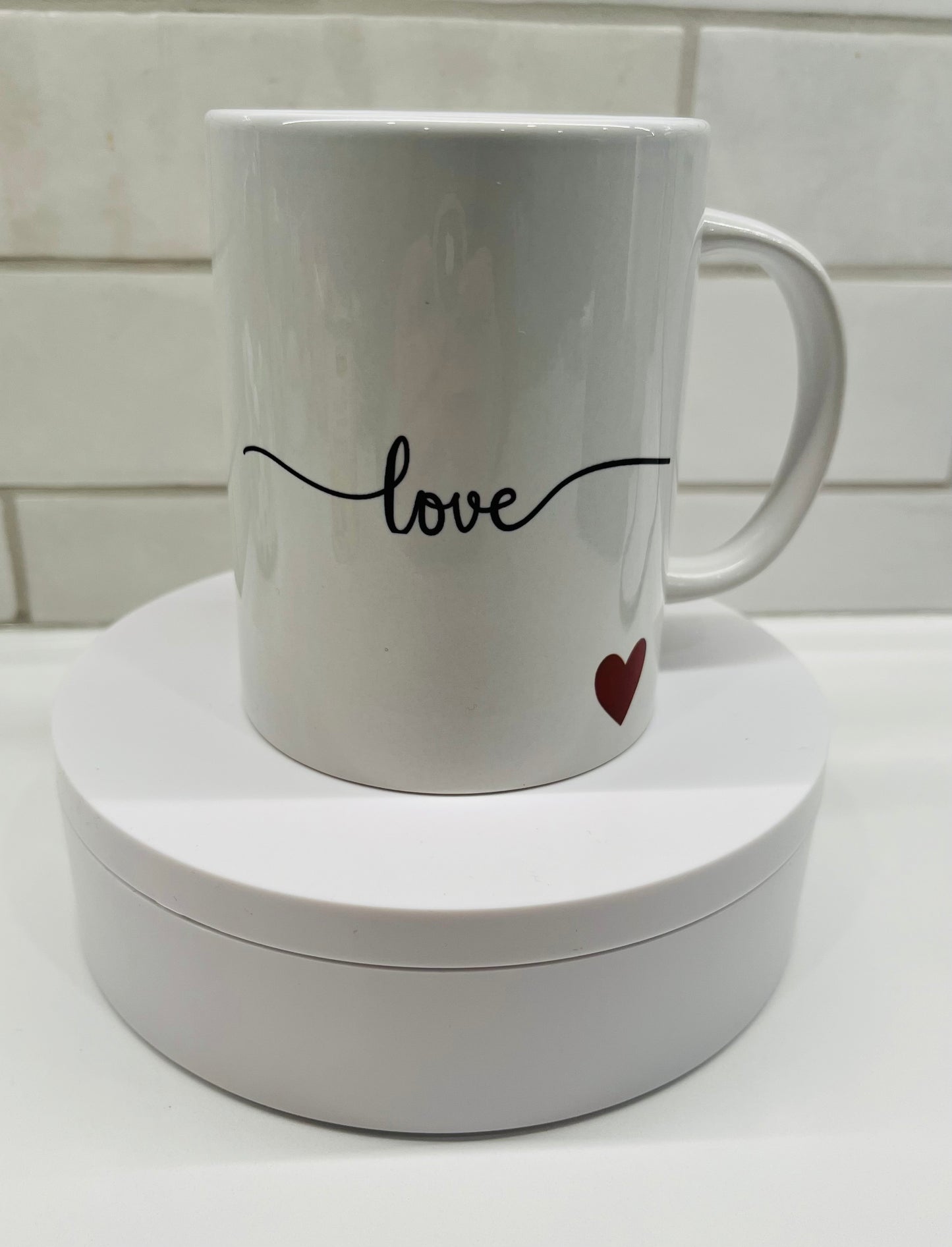 Love is in the air mug