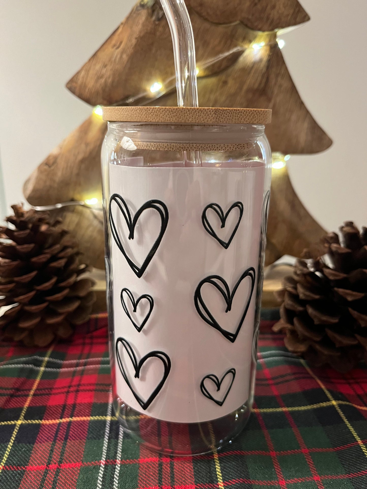 Clear glass tumbler - Black hearts